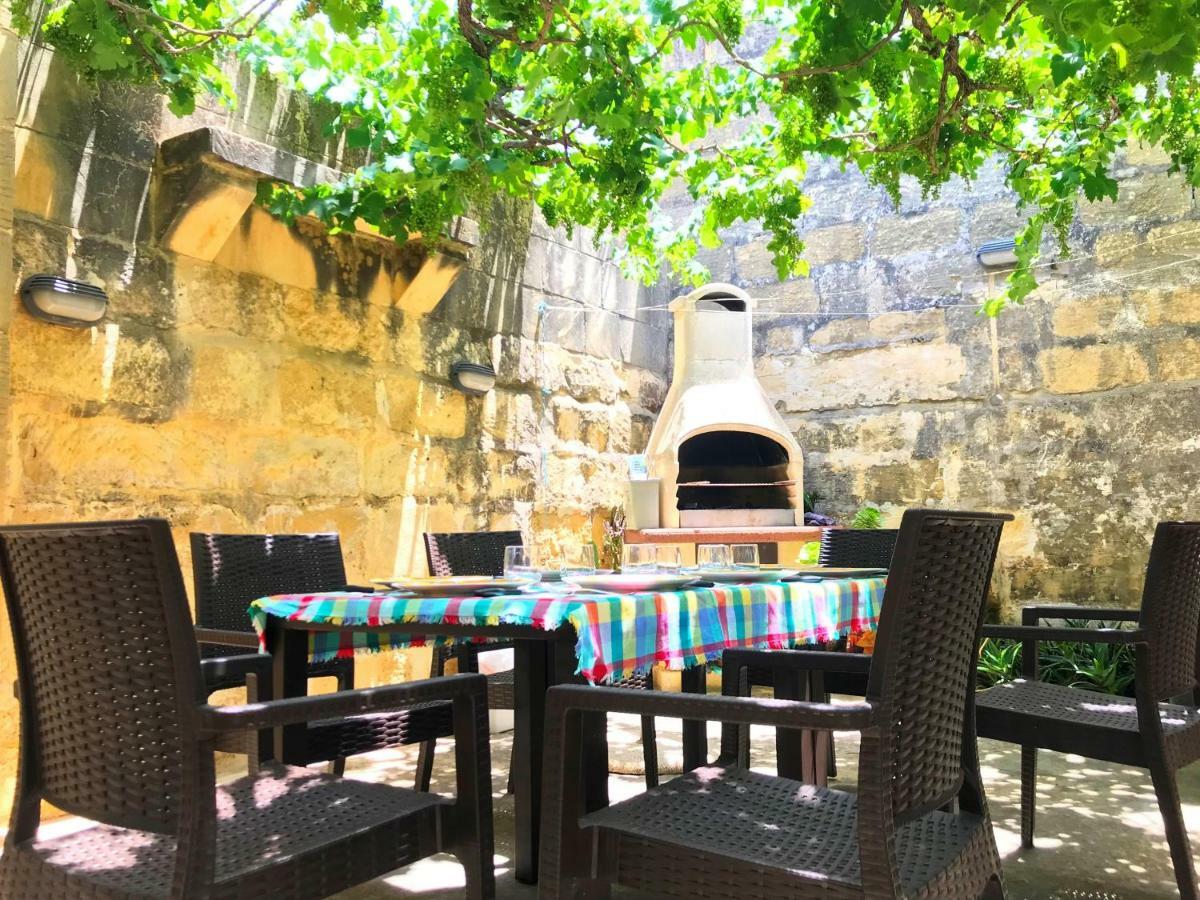 Ta'Martin Farmhouse Xewkija Gozo Екстер'єр фото
